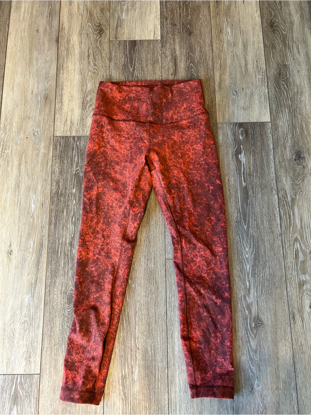 Lululemon wunder train size 6 leggings red black